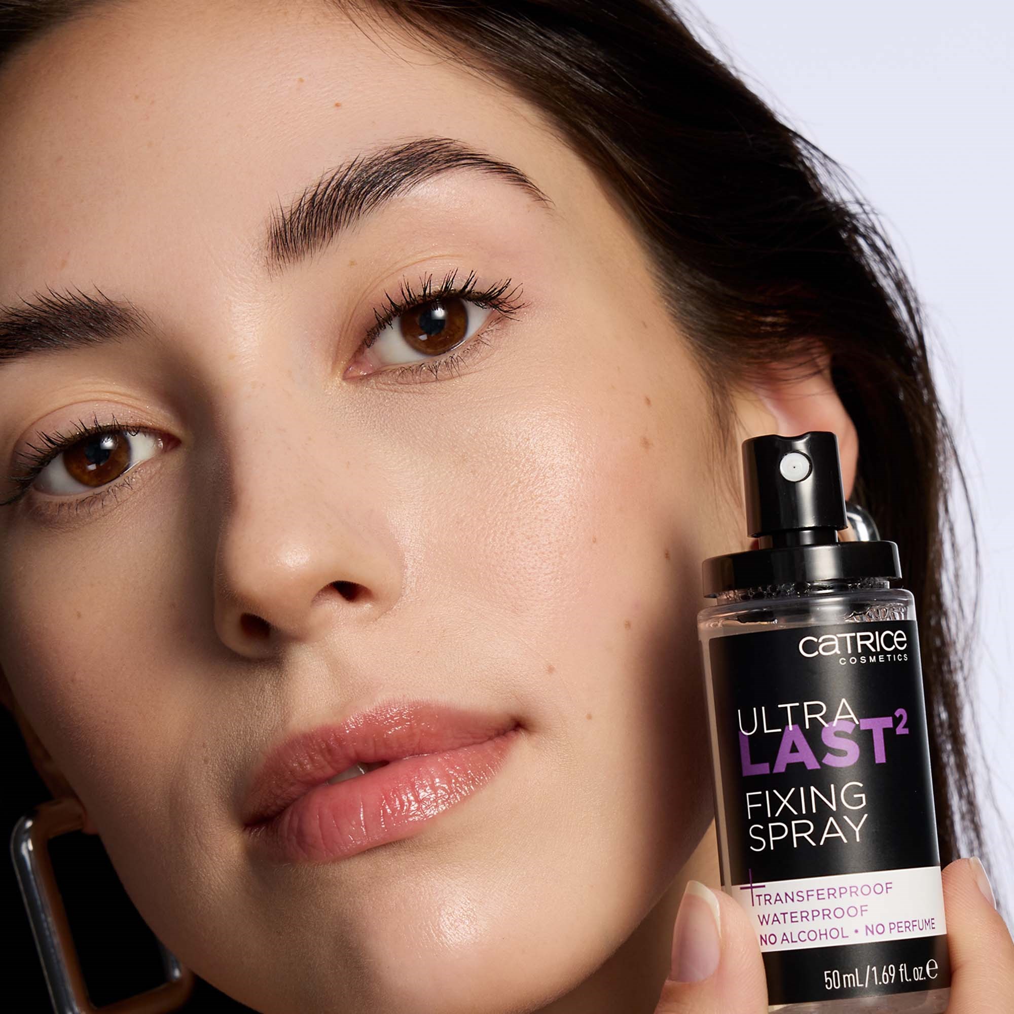 Catrice Ultra Last2 Fixing Spray - Spray utrwalający 50 ml (obrázok 4)
