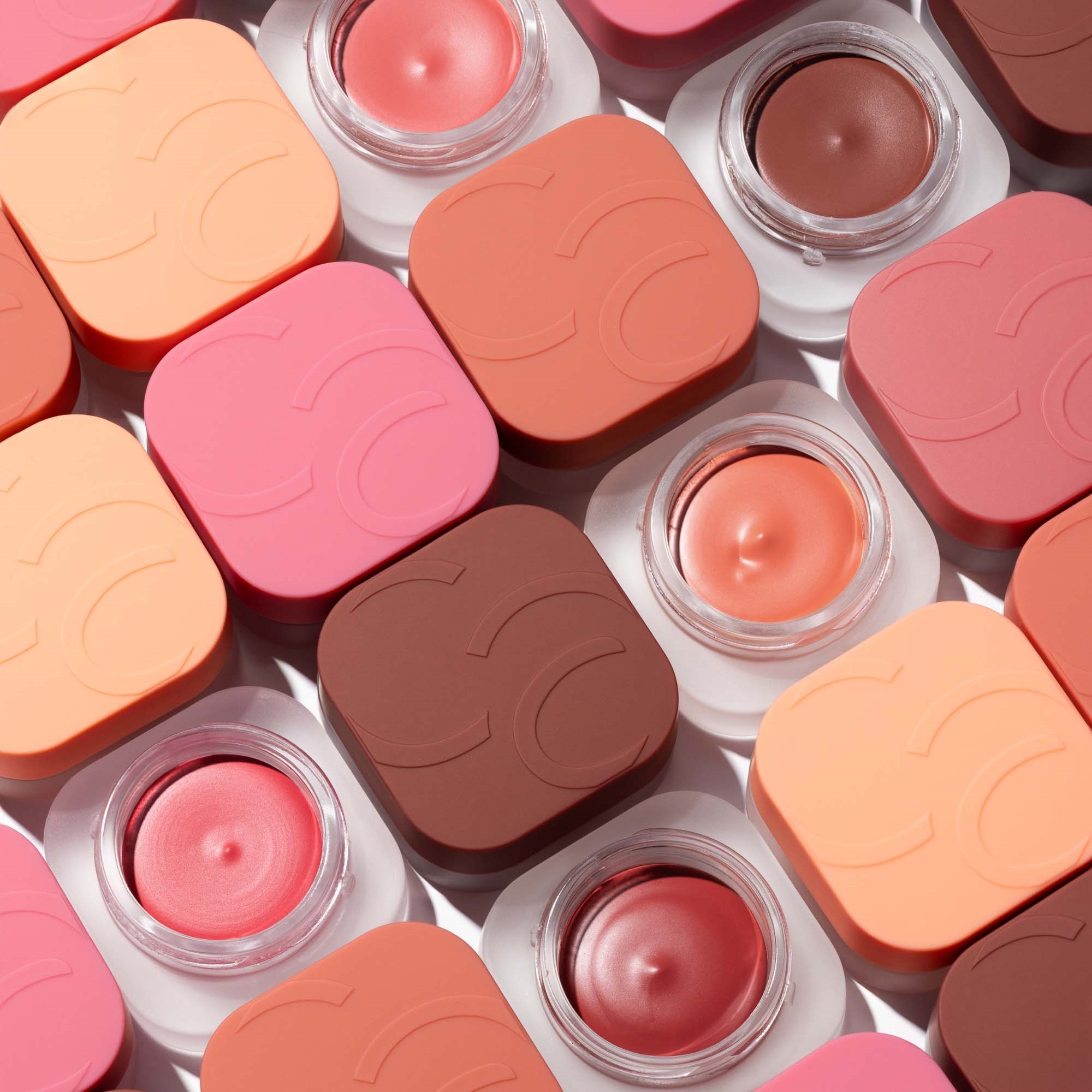 Catrice Velvet Pudding Blurring Blush 020 Peach Pudding (obrázok 5)