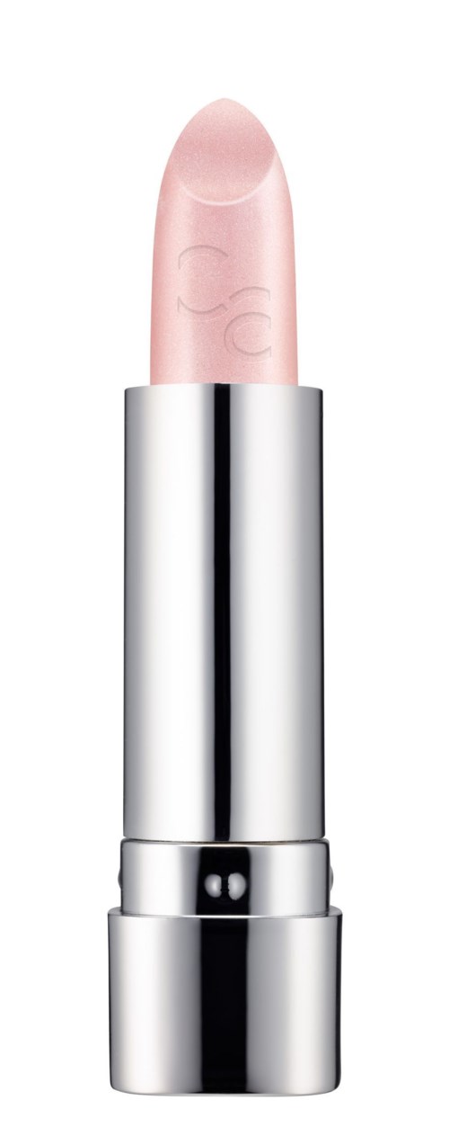 Ein rosa Lippenstift mit silberner Hülle, steht aufrecht vor weißem Hintergrund.