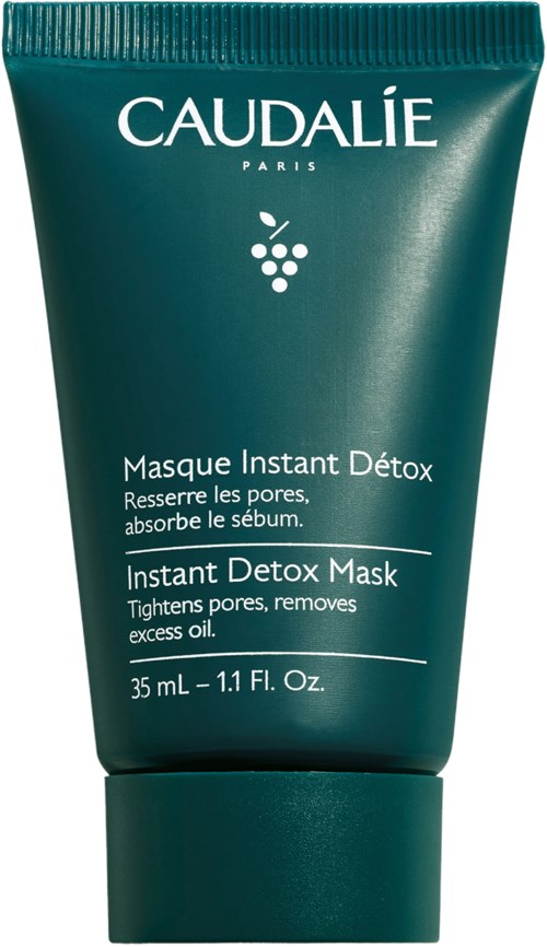 Ett mörkblått rör med text om en snabb detoxmask för porer och fet hud.