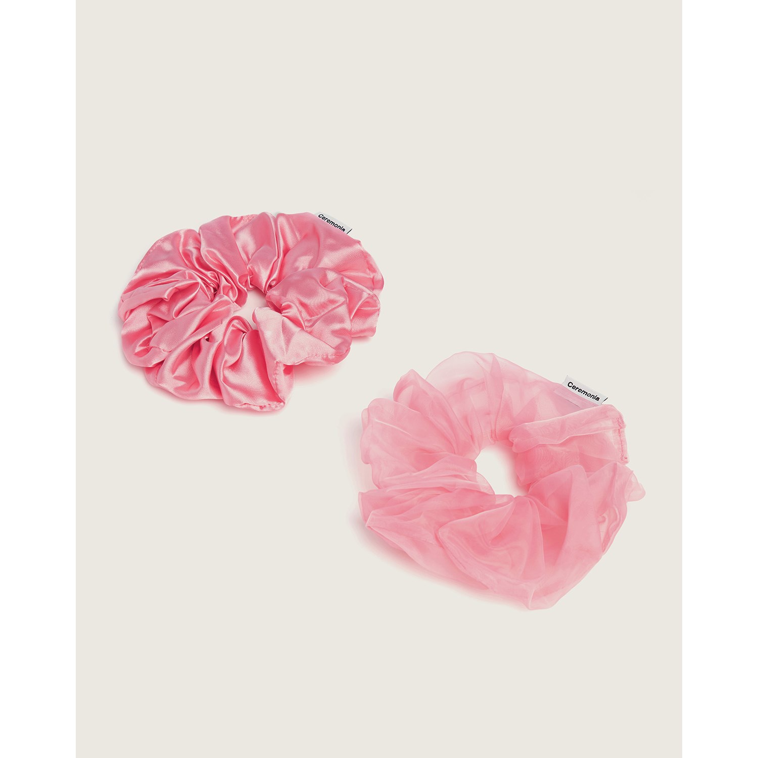 Läs mer om Ceremonia Hair Scrunchie Duo Pink