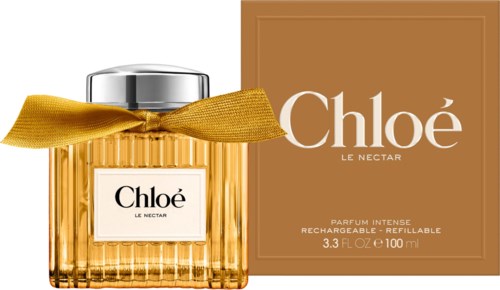 Chloé Le Nectar Parfümflasche mit goldener Schleife und brauner Schachtel im Hintergrund.