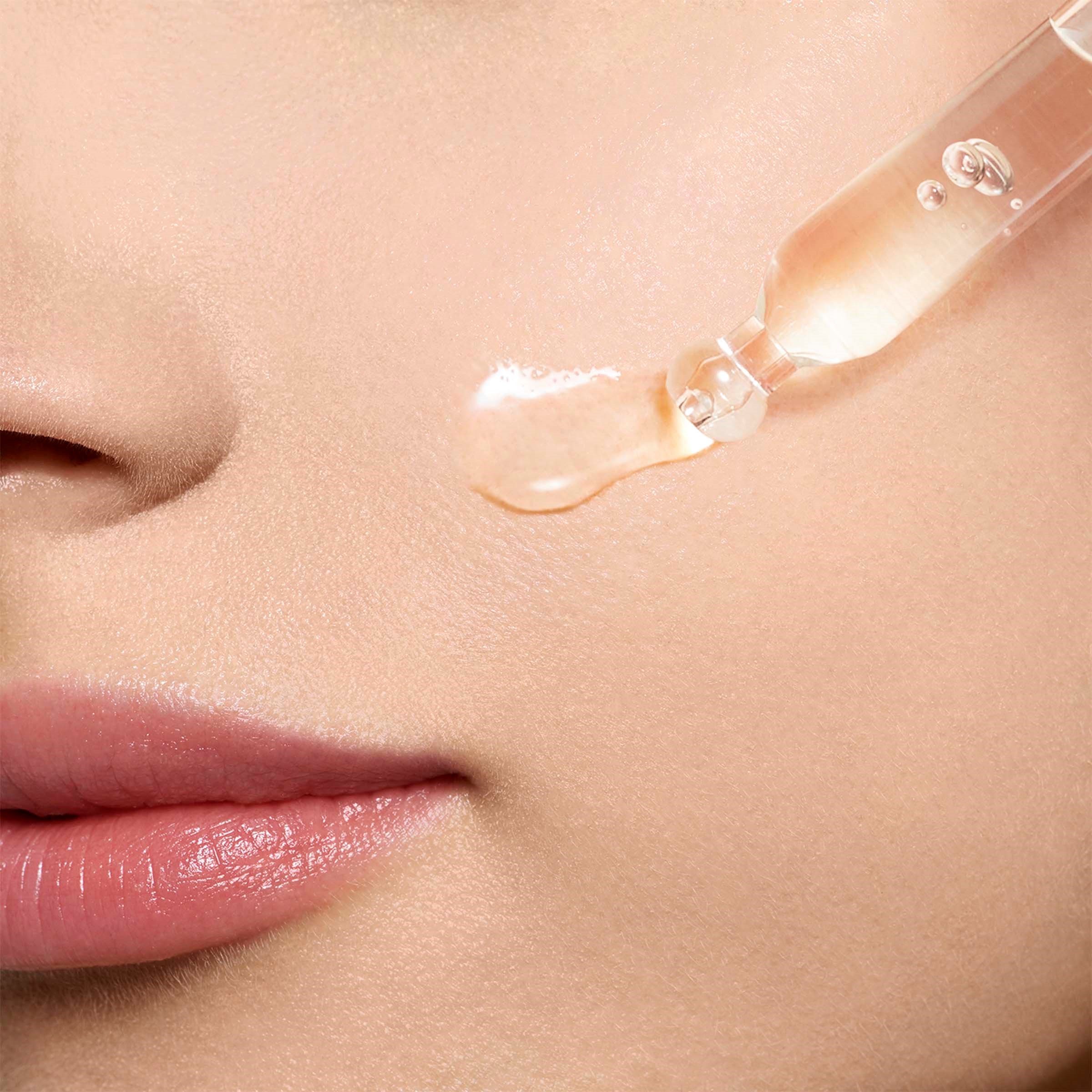 Clarins Beauty Flash Fresh Ampoule 8 ml (zdjęcie 7)