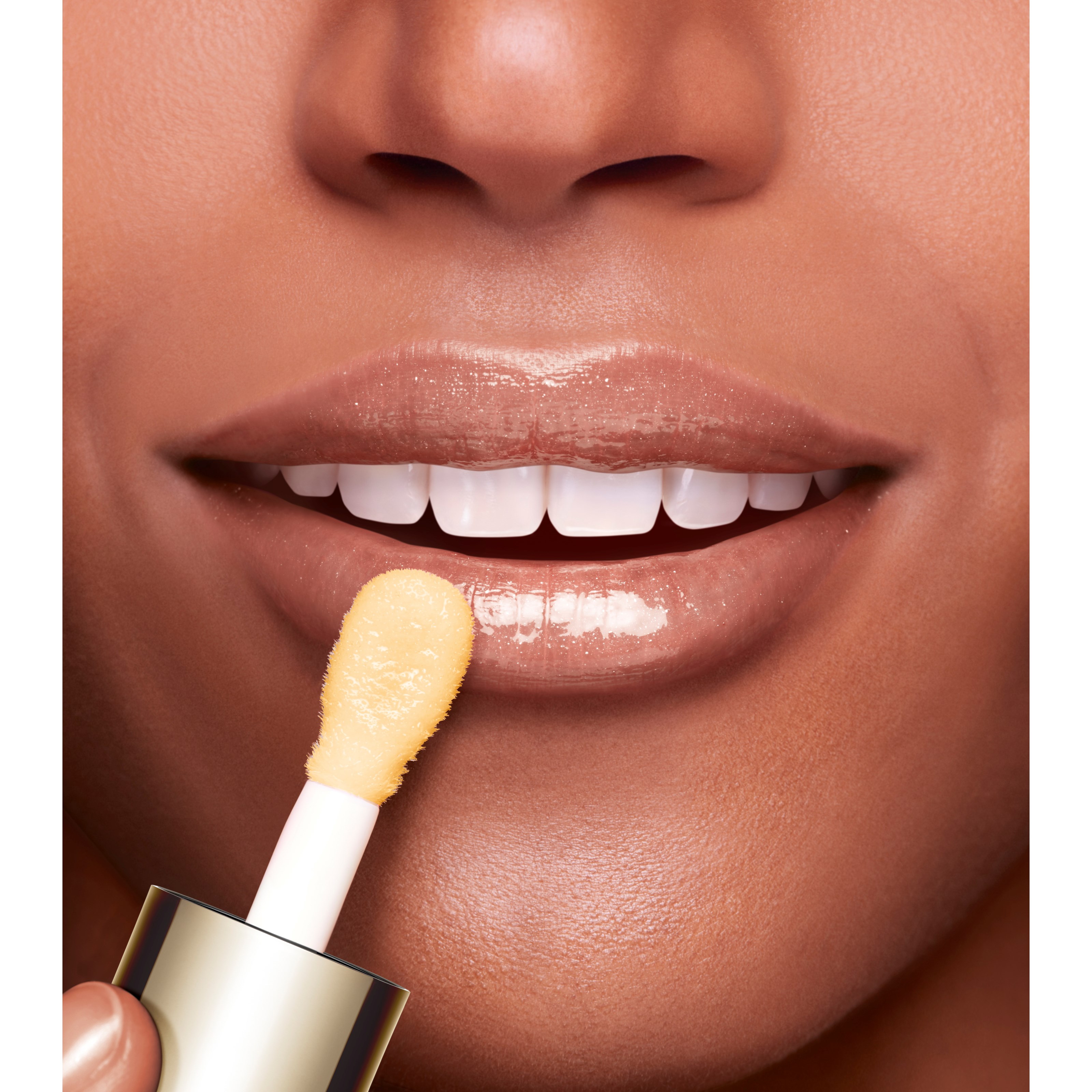 Clarins Lip Comfort Oil 01 Honey (obrázok 5)