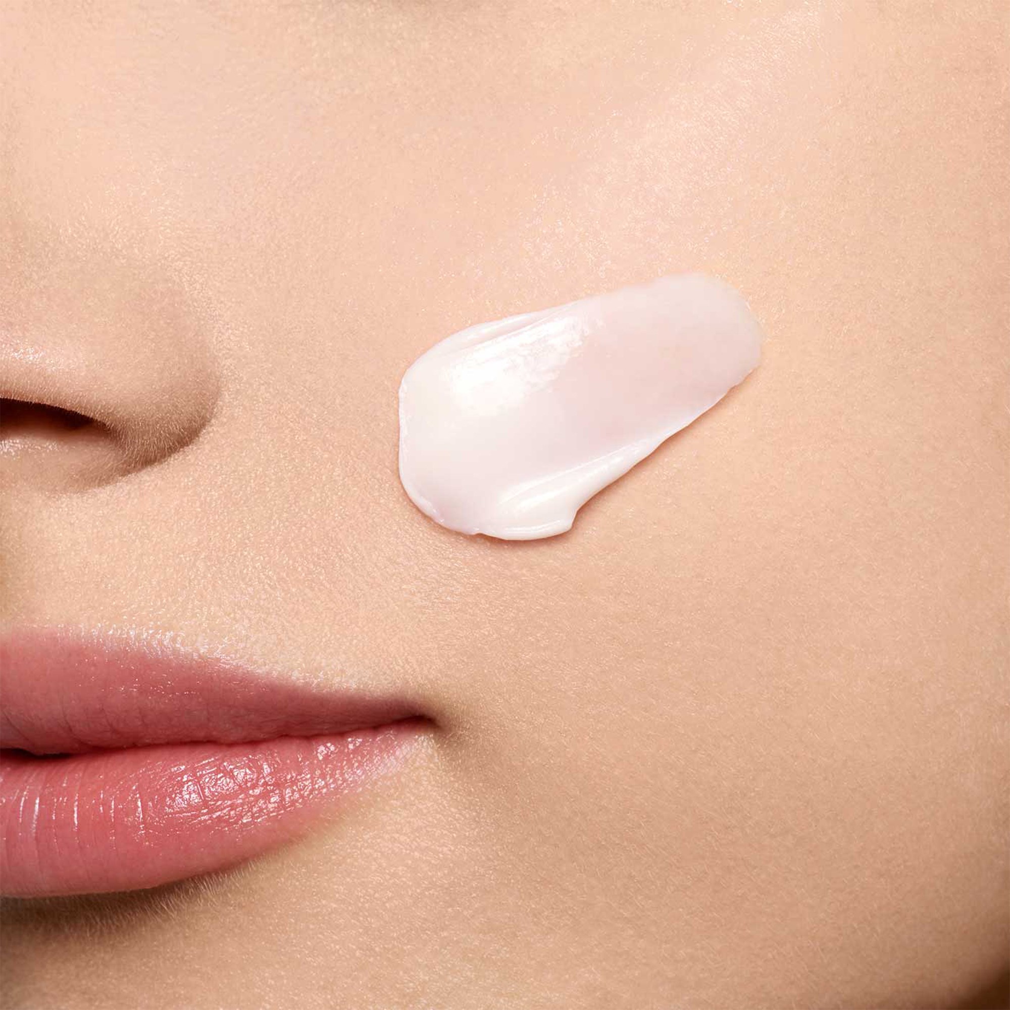 Clarins Super Restorative Day Cream - All Skin Types 50 ml (zdjęcie 7)