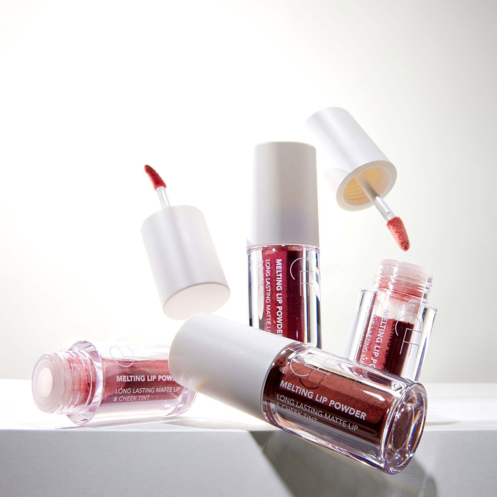 CLE Melting Lip Powder Hot Choco (obrázok 10)