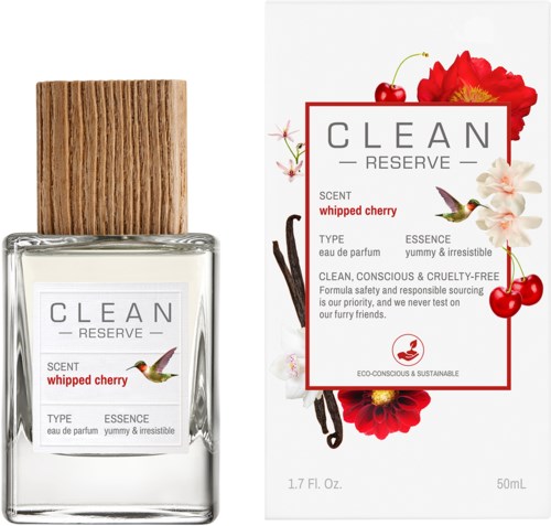 Perfumka z drewnianą nakładką i pudełko z wiśniami i kwiatami, etykieta Clean Reserve whipped cherry.