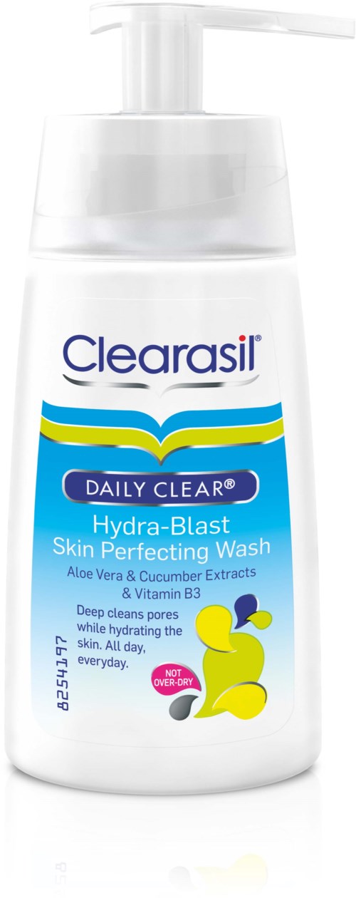 Clearasil Daily Clear Hydra-Blast hudtvätt med aloe vera, gurkextrakt och vitamin B3, för djup rengöring och återfuktning.
