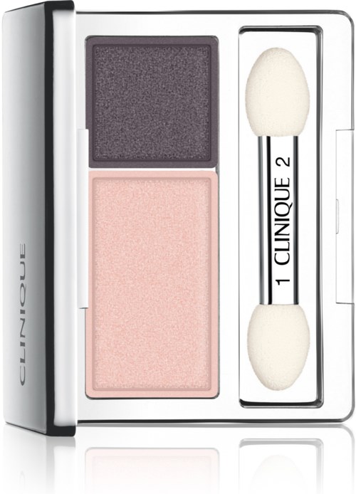 Ein kompaktes Clinique-Makeup-Set mit zwei Lidschatten, Rouge und einem doppelseitigen Schwamm-Applikator.