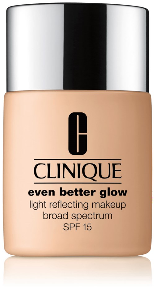 En flaska Clinique-foundation märkt 'Even Better Glow' med SPF 15, i en beige färg med ett silverlock.