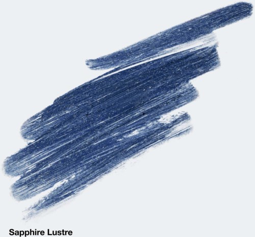 Blå øjenskyggeprøve mærket Sapphire Lustre på lys baggrund.