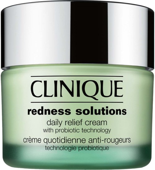 En grön burk med Clinique redness solutions daglig lindringskräm med ett silverlock.