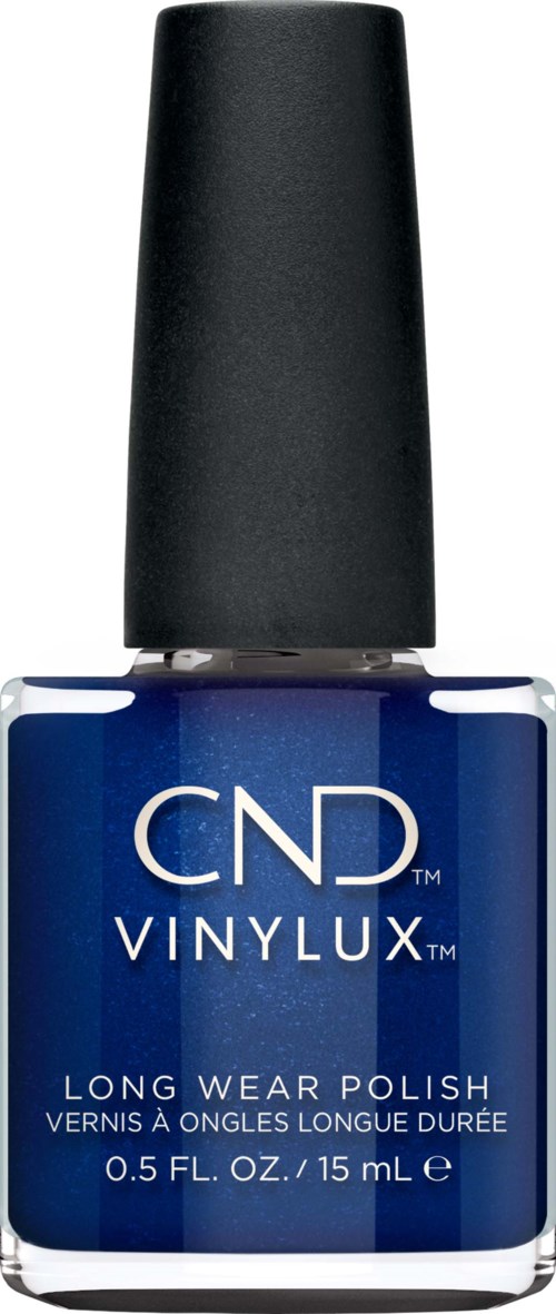Blå nagellack i en flaska med svart lock, märkt CND VINYLUX LONG WEAR POLISH, 15 mL.