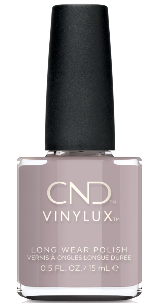En flaska med ljuslila nagellack med svart lock och vit text. Märkt CND Vinylux Long Wear Polish.