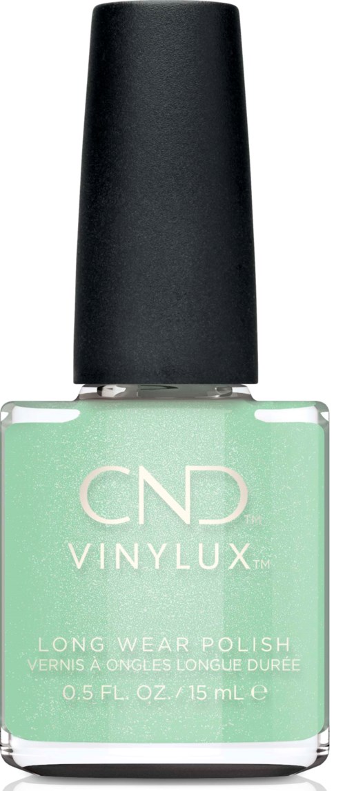 En CND Vinylux nagellacksflaska i ljusgrön färg med svart lock.