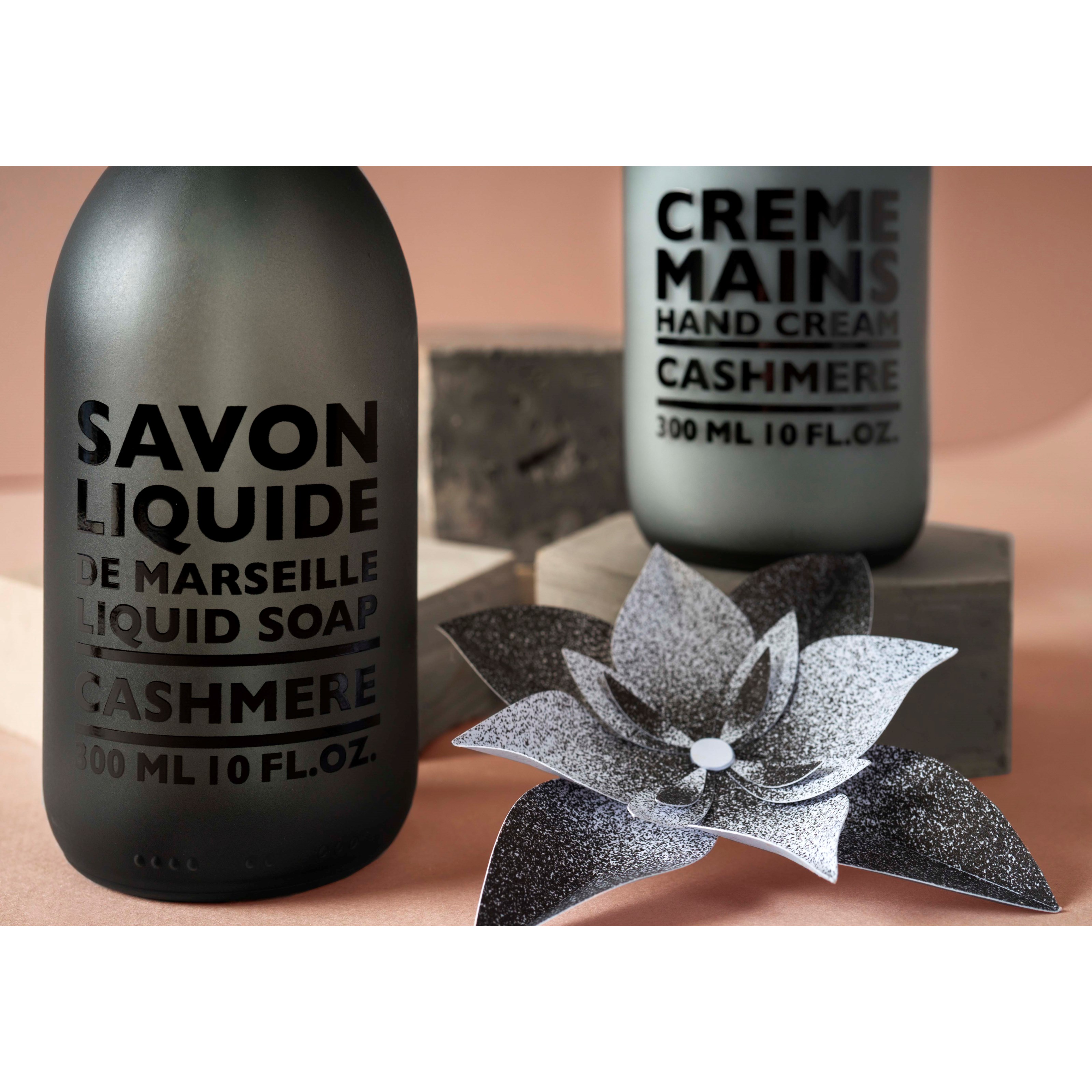 Alternativ bild 1 för Compagnie de Provence   Liquid Marseille Soap Cashmere 300 ml