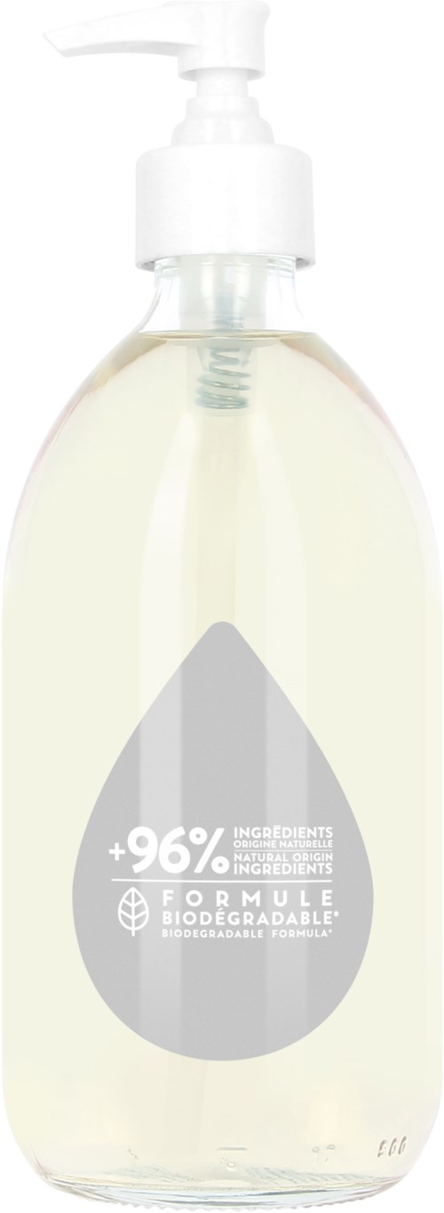 En klar plastflaska med pump, innehåller handdesinfektionsmedel med 96% alkohol, märkt som biologiskt nedbrytbart och miljövänligt.