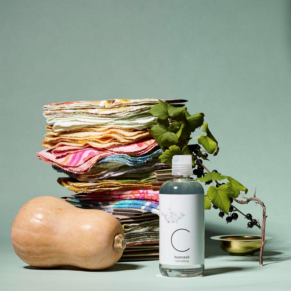 Alternativ bild 1 för C Soaps House Cleaning Pine Forest 500 ml