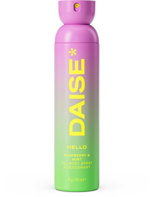 Lyserød og grøn gradient kropssprayflaske med gult DASE tekst og hindbær og mynte duftetiket.