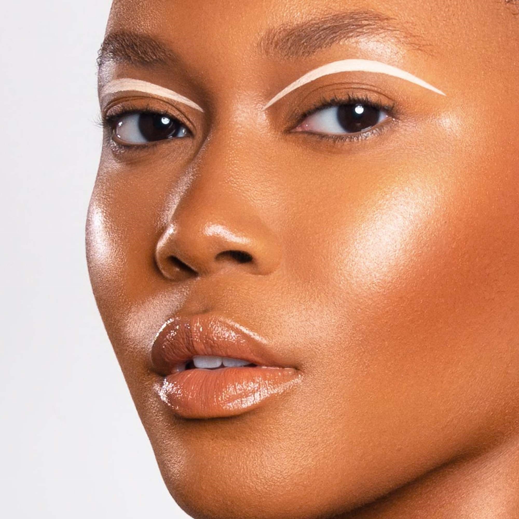Danessa Myricks Beauty Colorfix Matte Lift (obrázok 6)