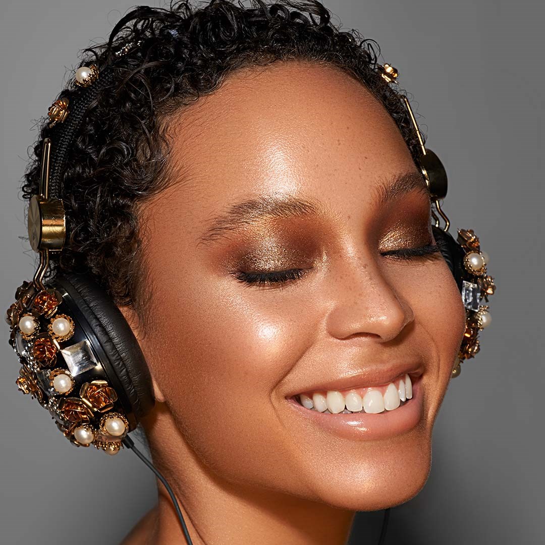 Danessa Myricks Beauty Colorfix Metallics Goldmine (obrázok 4)