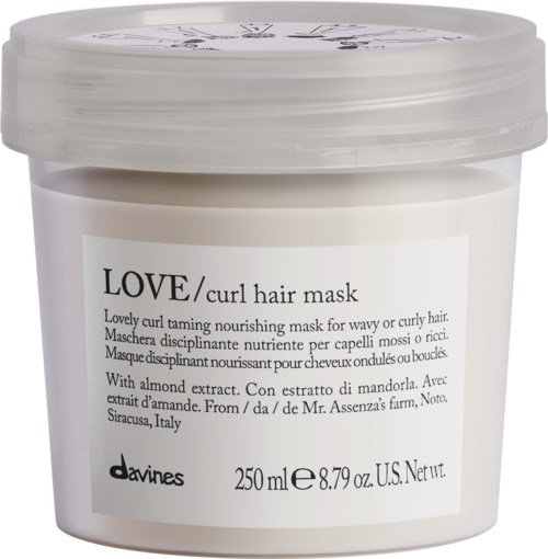 Love curl hair mask with almond extract for nourishing wavy or curly hair, from Italy, 250 ml.
