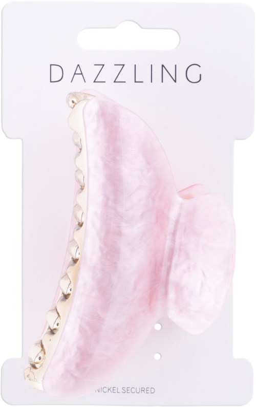 En rosa, filtliknande hårklämma formad som en bananskiva med guldkant och ordet "DAZZLING" på förpackningen.
