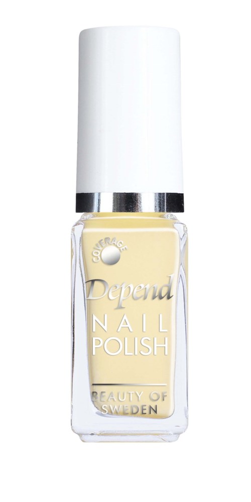 Een flesje lichtgeel nagellak met een witte dop en een zilveren band, gemerkt Dpend Nail Polish uit Zweden.