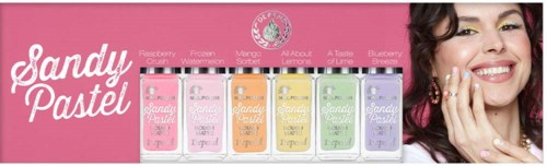 En kvinna ler med färgglada Candy Pastel-produkter, inklusive smaker som hallon, vattenmelon, mango, citron och blåbär, visas med text.