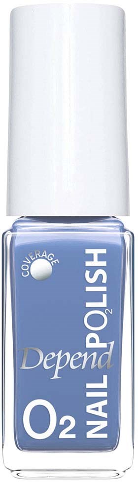 Een fles Depend nagellak in lichtblauwe kleur met een witte dop.