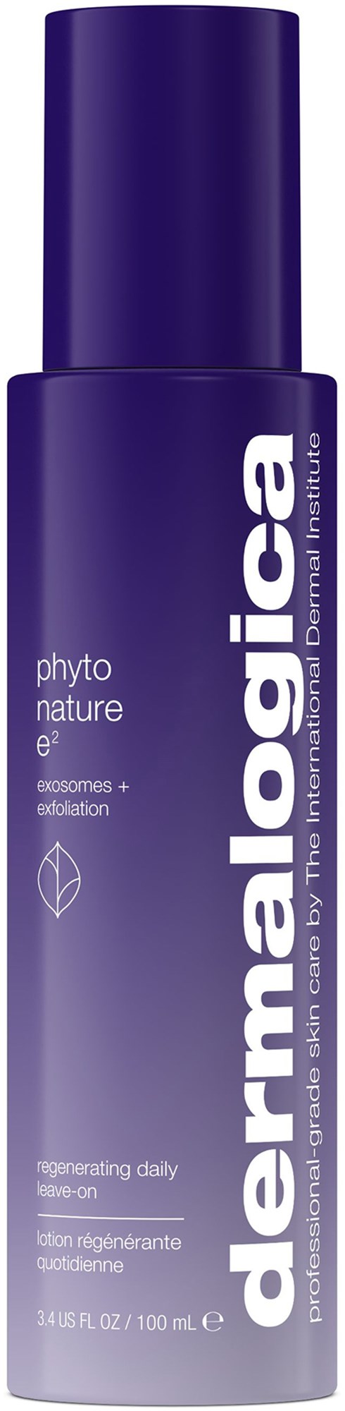 En lilla flaske med hvit tekst, merket 'dermalogica', som indikerer hudpleie, spesielt regenererende daglig essens.