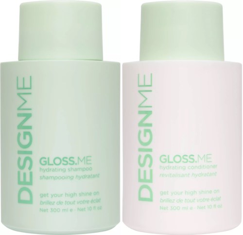 Twee lichtgroene flessen met Gloss.Me, shampoo en conditioner, voor glanzend haar, elk 300 ml.