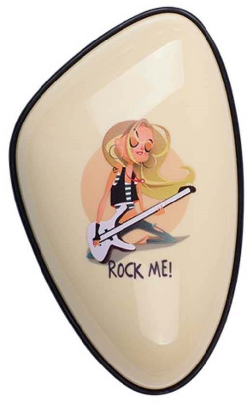 Ilustracja dziewczyny grającej na gitarze z napisem "ROCK ME!" pod spodem.