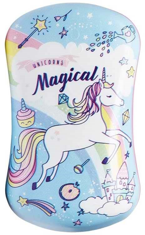 Kolorowa ilustracja z jednorożcem, zamkiem, tęczą, gwiazdami i magicznymi przedmiotami. Tekst mówi "Unicorns Magical."
