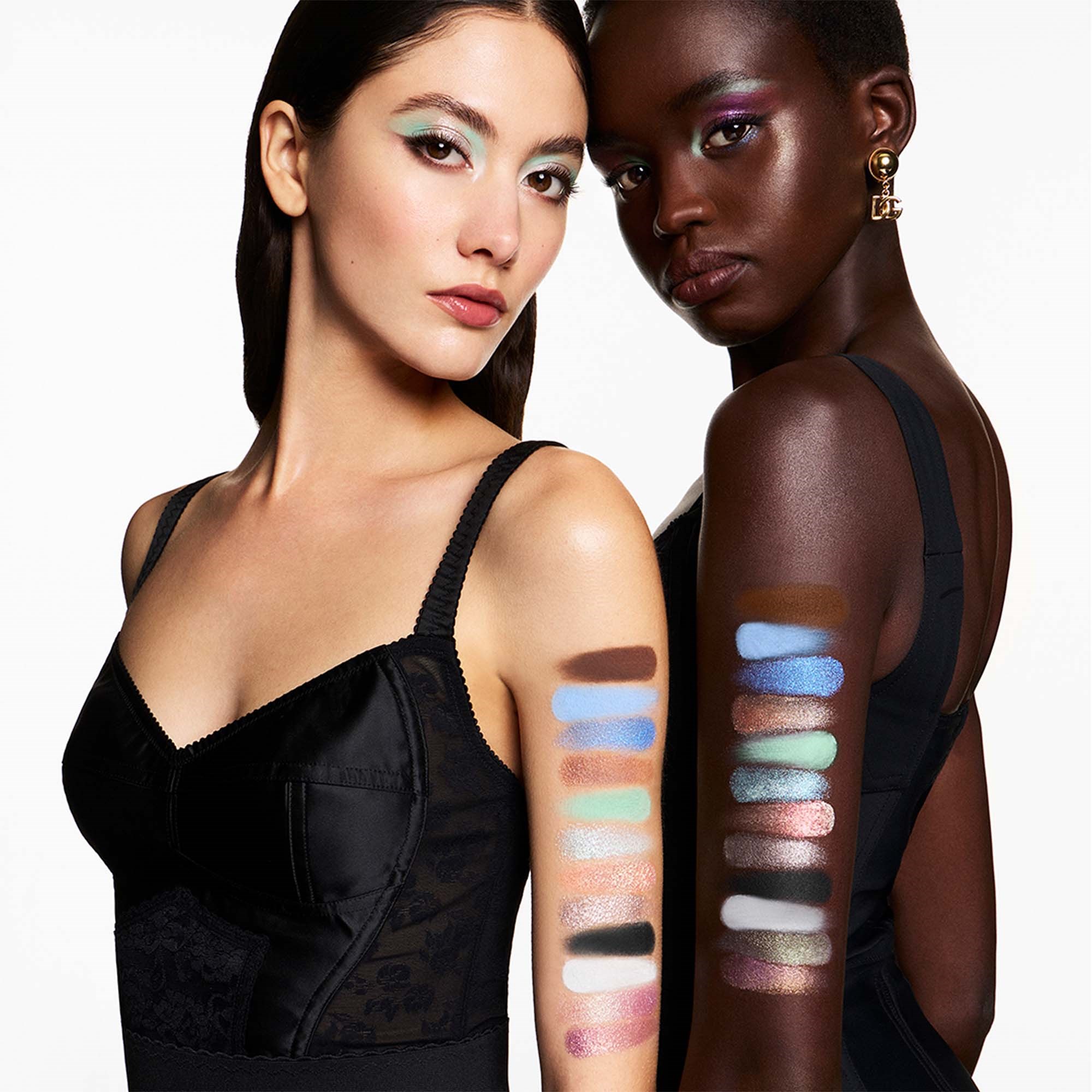 Dolce & Gabbana Eye Dare You! Beyond Multi-Finish Palette (obrázok 4)