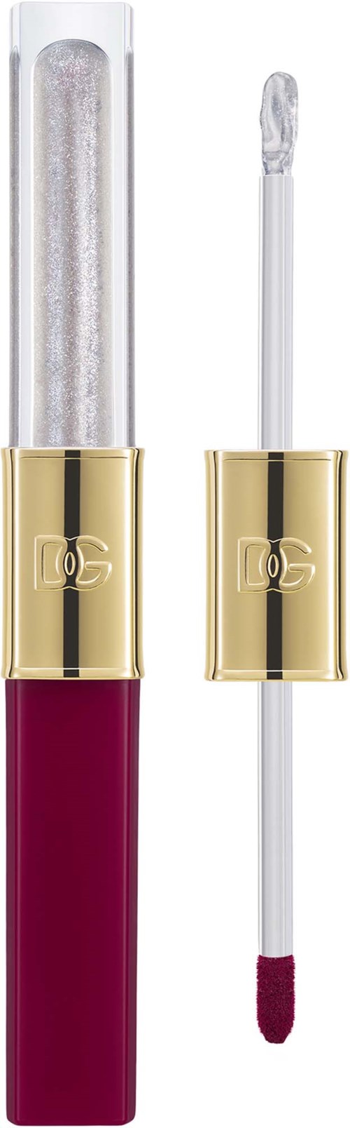 Lippen Gloss-Tube mit glitzerndem klaren Glanz und tiefrotem Farbton unten, mit Applikatorspieß daneben.