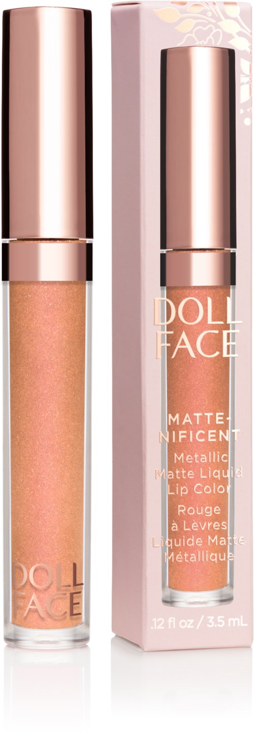 En leppglans og emballasjen i rosa og roségullfarger, merket 'Doll Face' og 'Matte Finish.'