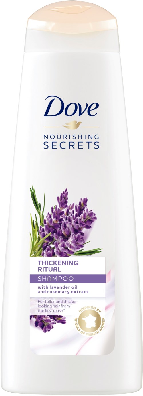 Hvit flaske med lilla lavendelflower, etiketten sier Dove Nourishing Secrets Thickening Ritual Shampoo med lavendel og rosmarin.