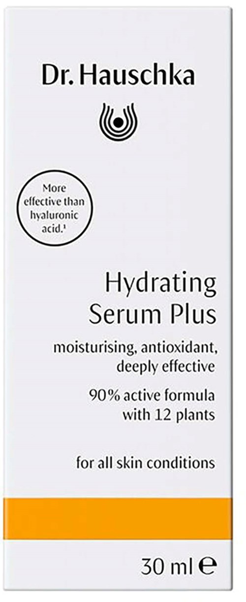 En vit hudvårdsförpackning för serum med Dr. Hauschka, som beskriver Hydrating Serum Plus med 90 % aktiv formula och 12 växter.
