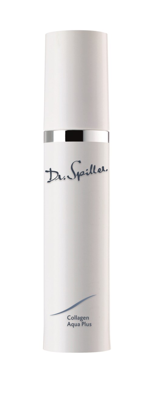 En lång, vit hudvårdsflaska med silverdetaljer, märkt 'Dr. Spiller Collagen Aqua Plus'.