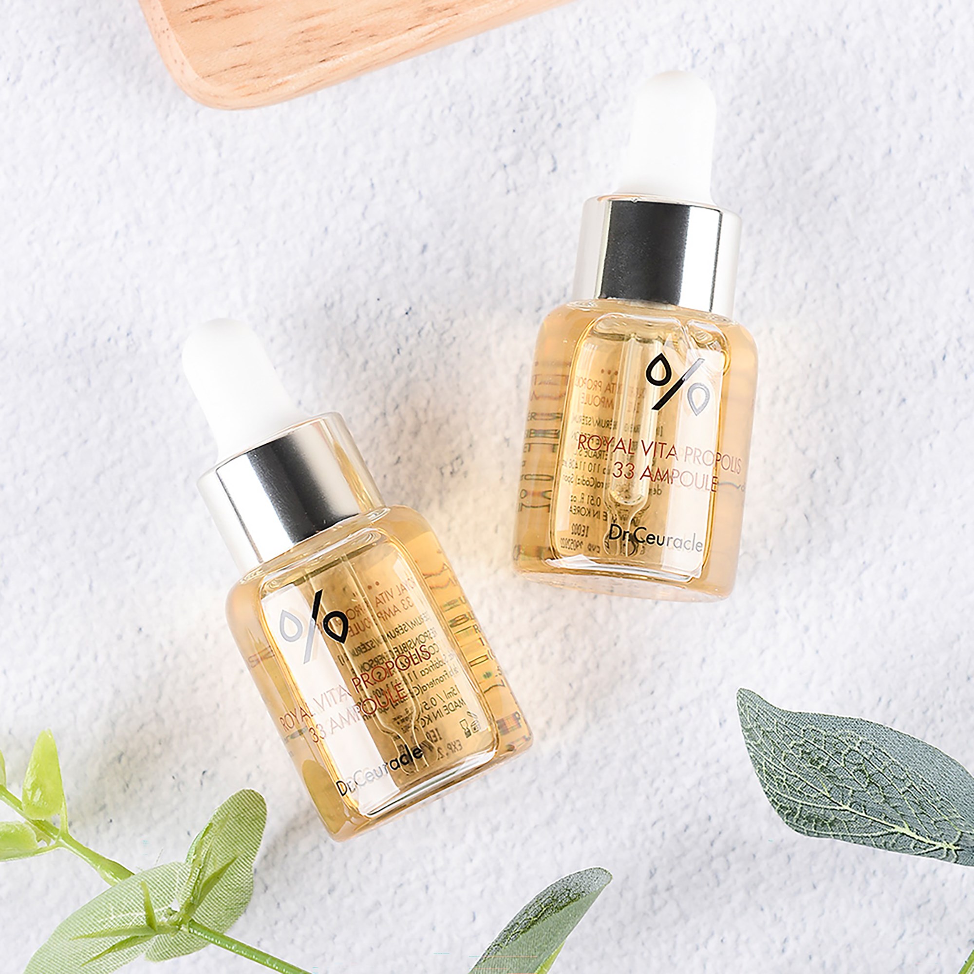 Dr. Ceuracle Royal Vita Propolis 33 Ampoule 15 ml (obrázok 3)