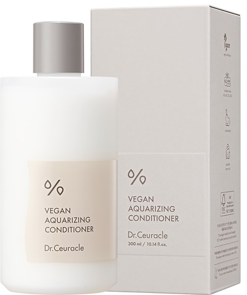 Een witte fles en doos van vegan aquarizing conditioner door Dr. Ceuracle. Fles heeft een zilveren dop.