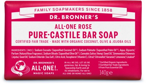 En såpakake med rosa emballasje, merket som Dr. Bronner's All-One Rose Pure-Castile Soap, laget med organiske oljer.