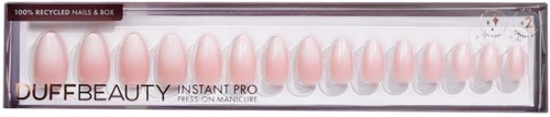 Pudełko 12 jasnoróżowych samoprzylepnych paznokci z napisem 'DUFFBEAUTY INSTANT PRO' do manicure.