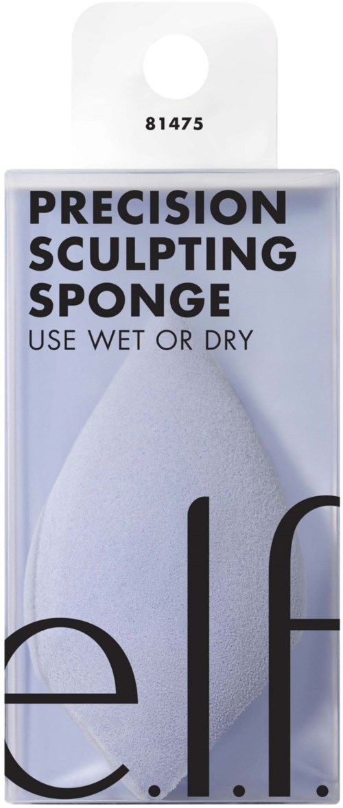 En hvit svamp med svart tekst, merket 'Precision Sculpting Sponge', i emballasje. Instruksjoner sier bruk våt eller tørr.