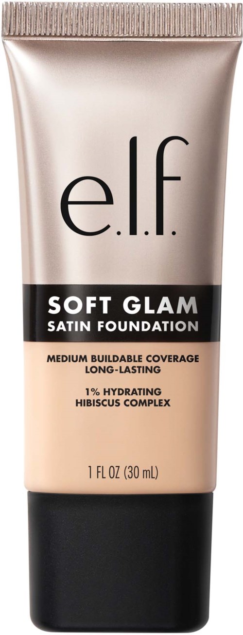 En beige- och svart tub med e.l.f. Soft Glam Satin Foundation med ord som beskriver täckning och ingredienser.