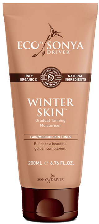 En tube med vinterhudplejemiddel med naturlige ingredienser, til lys og medium hud, 200 ml.