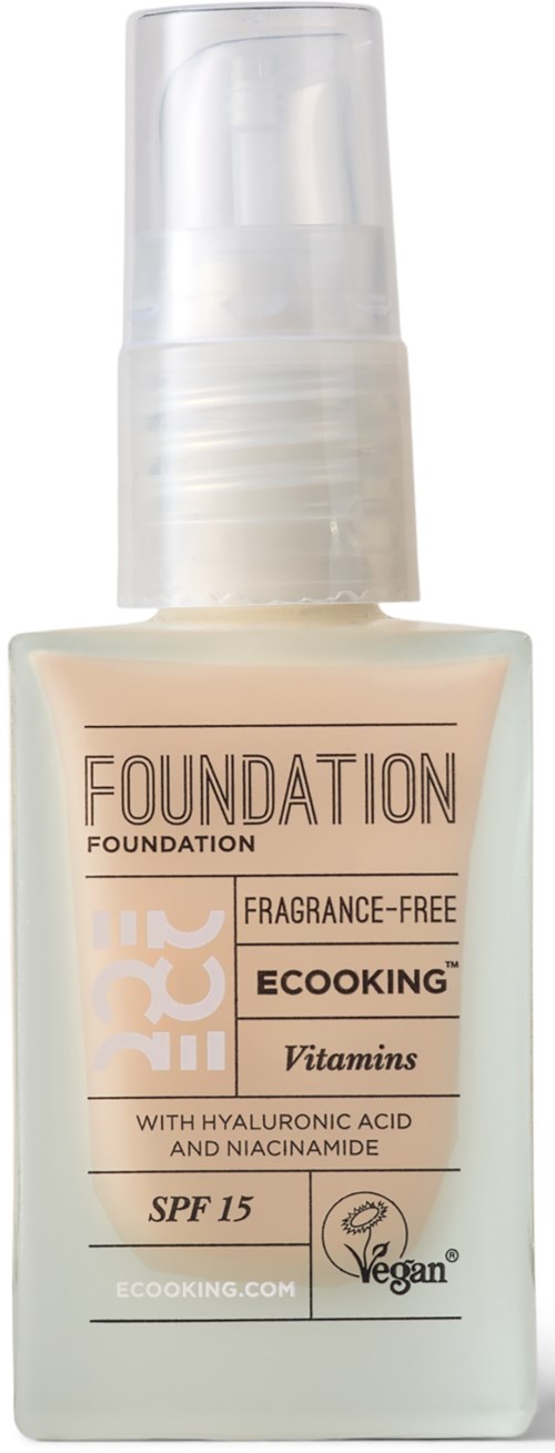 En flaske vegansk foundation med SPF 15, parfumefri, indeholder vitaminer, hyaluronsyre og niacinamide.