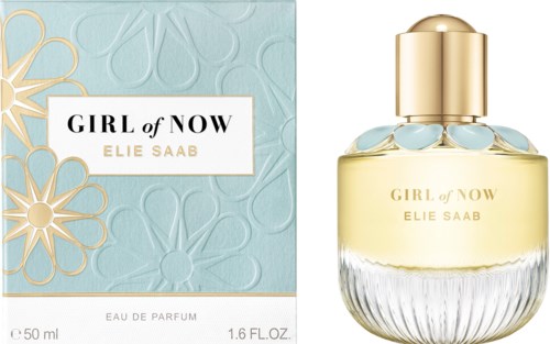 Een parfumfles en doos met bloemendesign, gouden dop, en het label "Girl of Now Elie Saab."