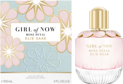 En parfyme flaske med rosa væske og en blomstereske, merket 'GIRL of NOW' med rosenbladduft.